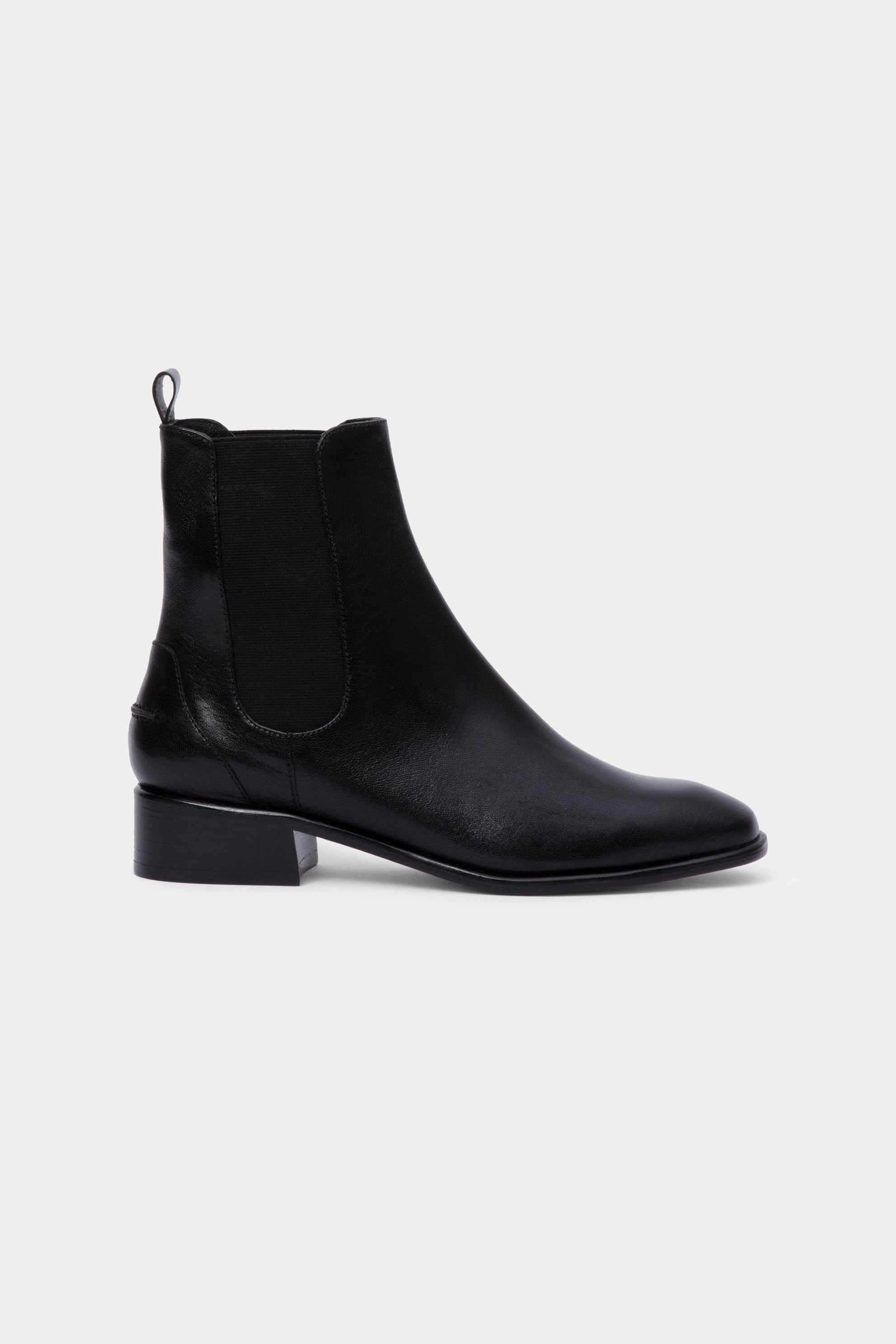 Thora Boot