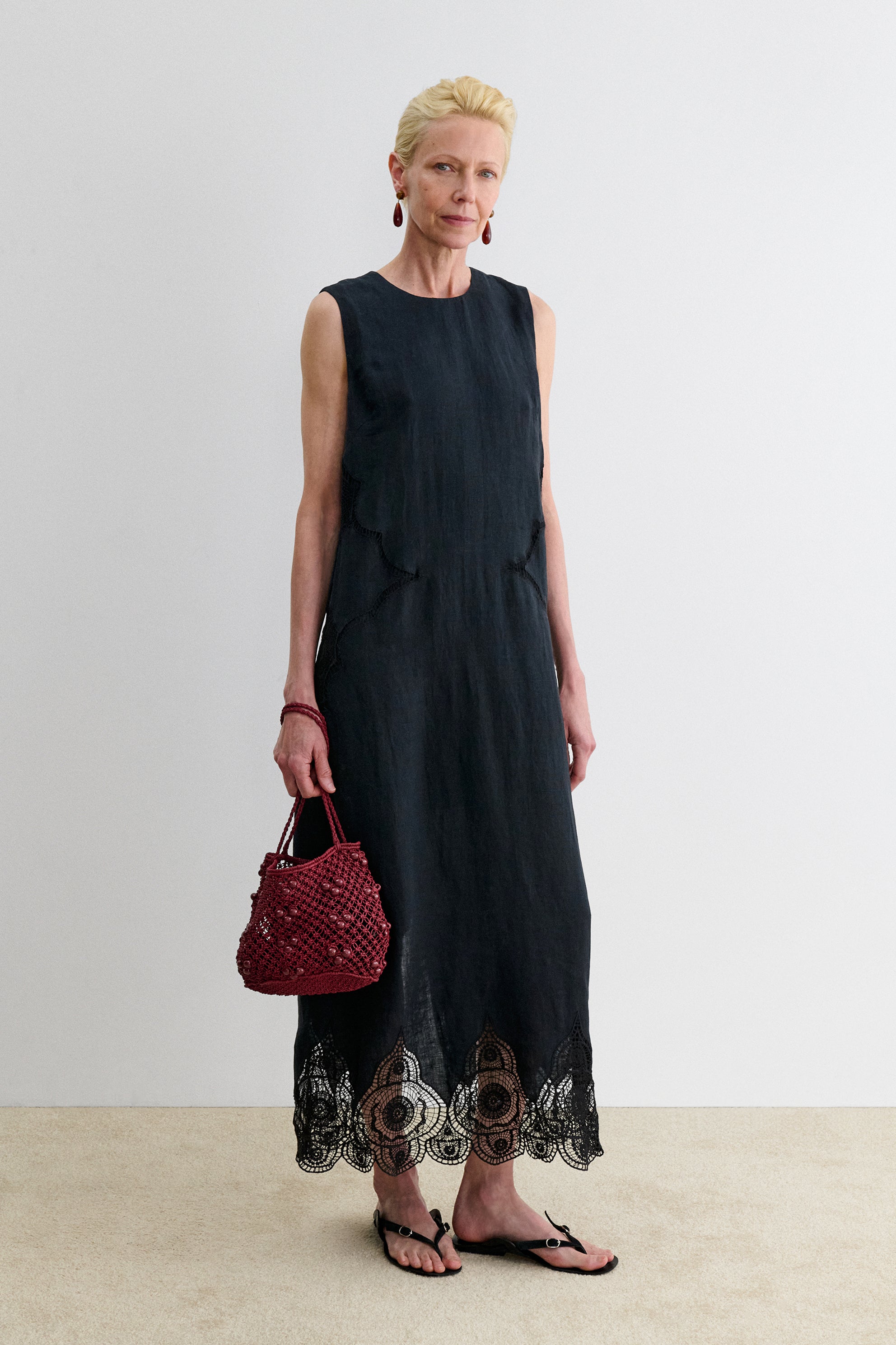Faden Dress Black / 6. / Bobbin Lace Linen