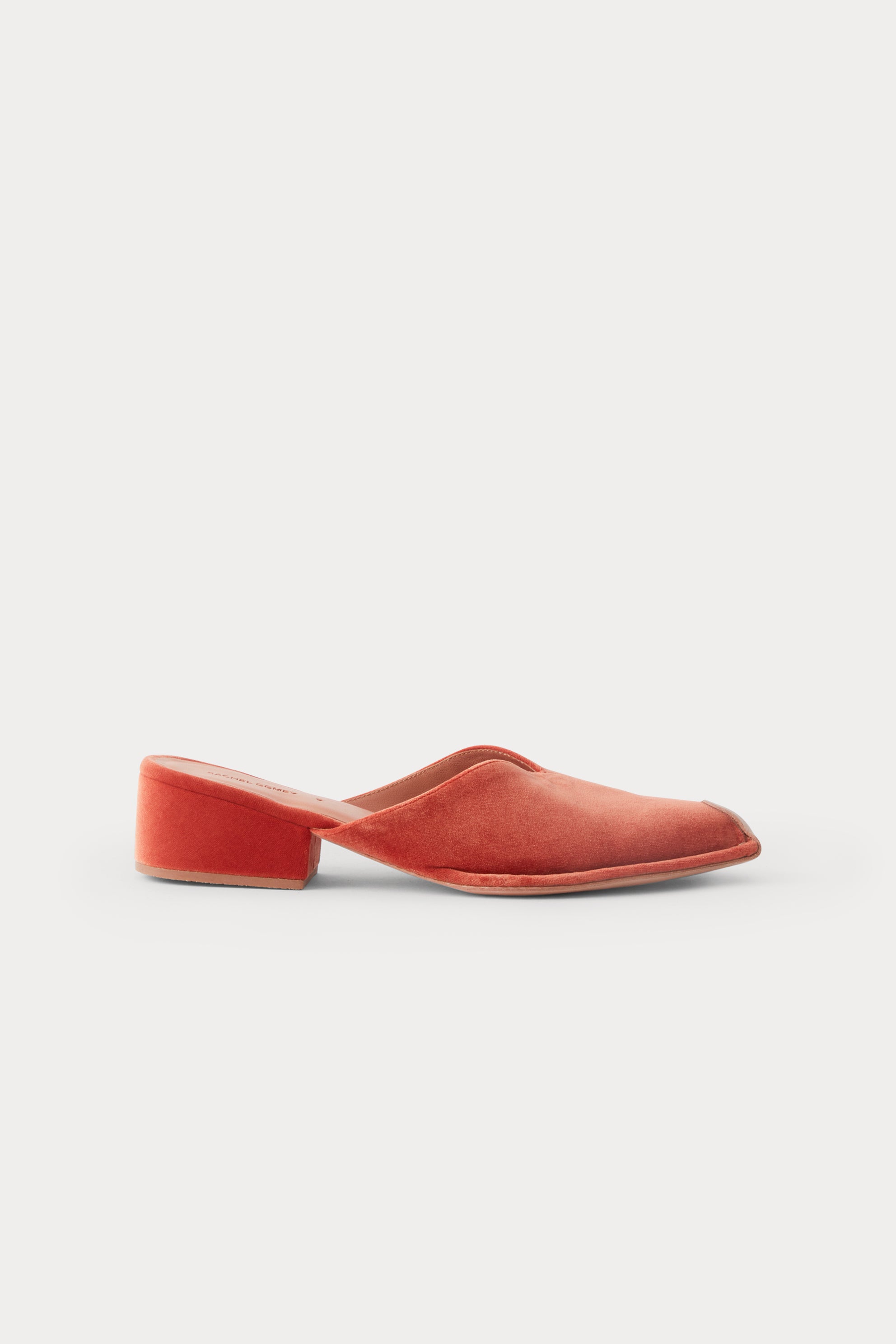 Sur Slide-CLOG-Rachel Comey
