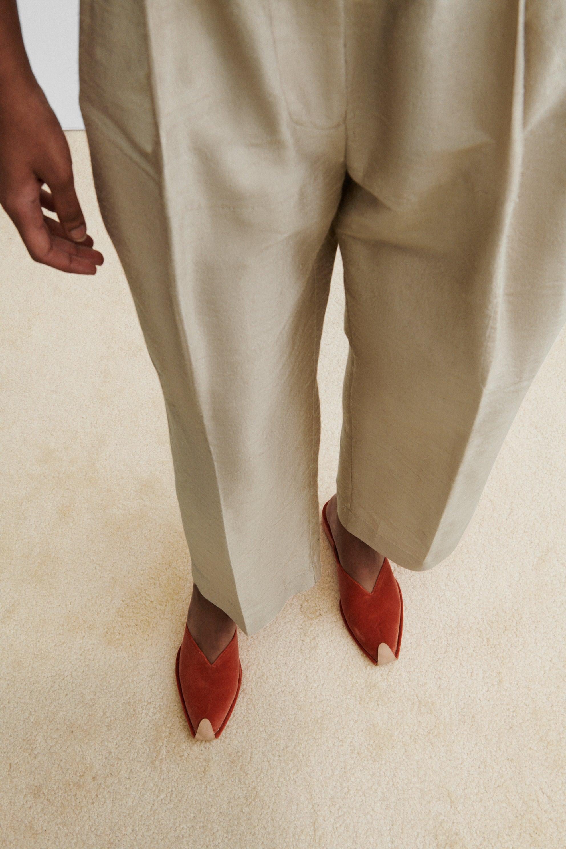 Sur Slide-CLOG-Rachel Comey