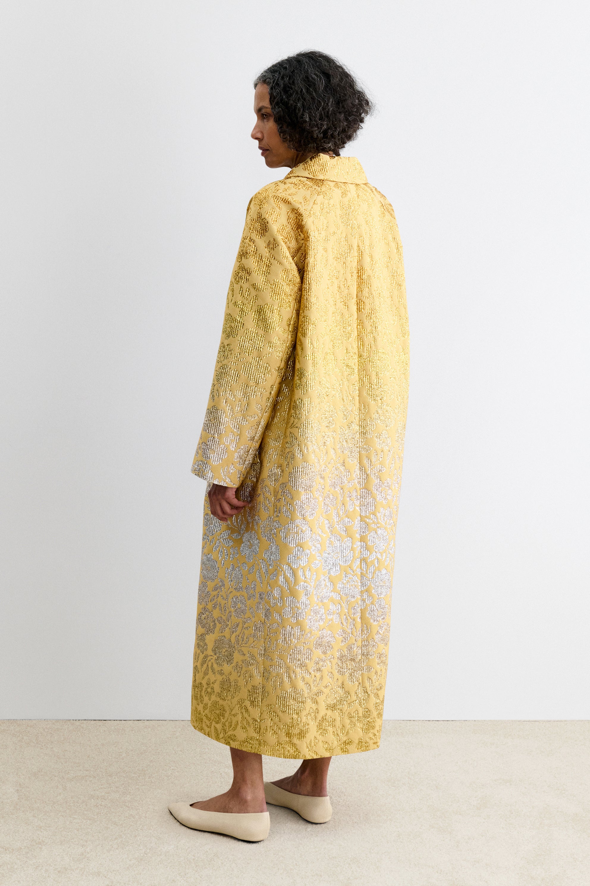 Note Coat