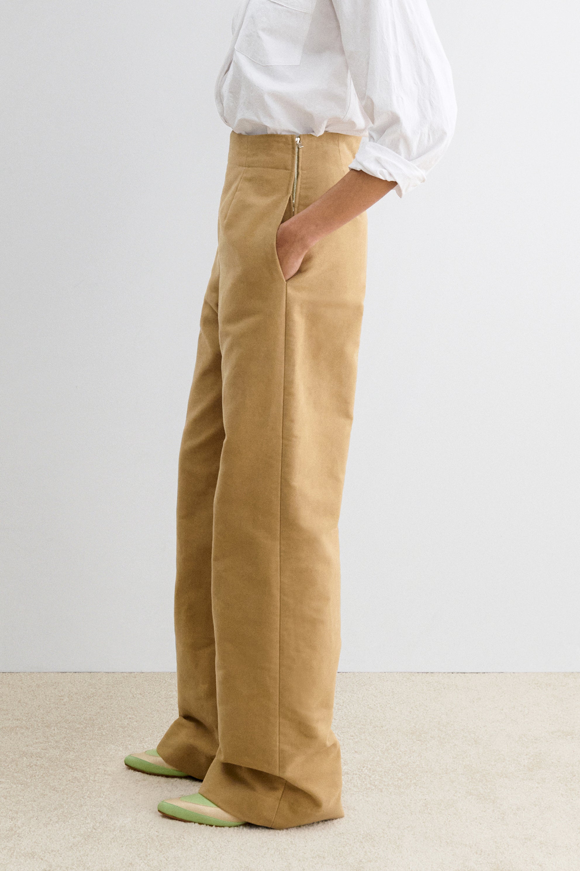 Ladati Pant