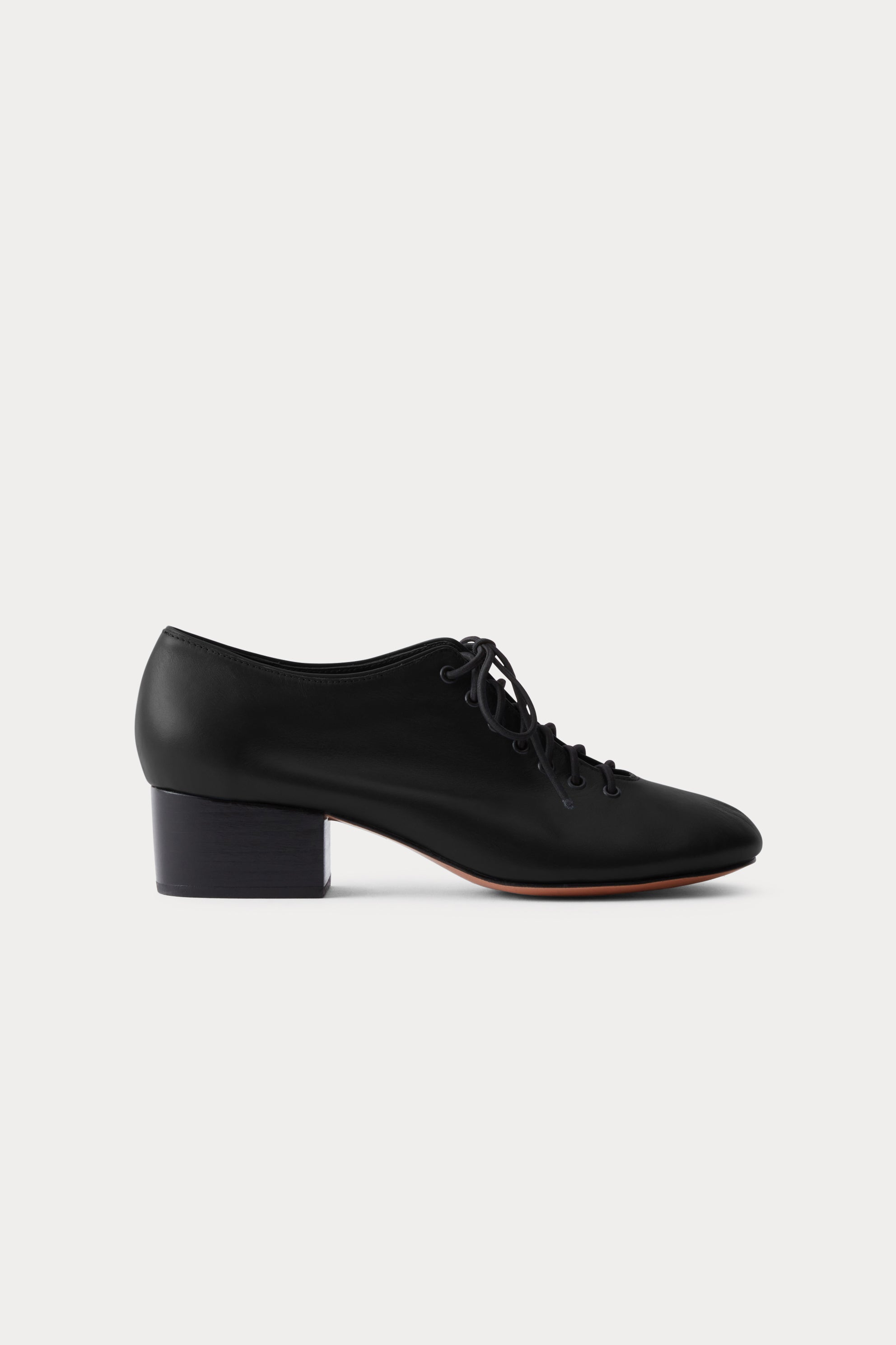 Tilla Flat