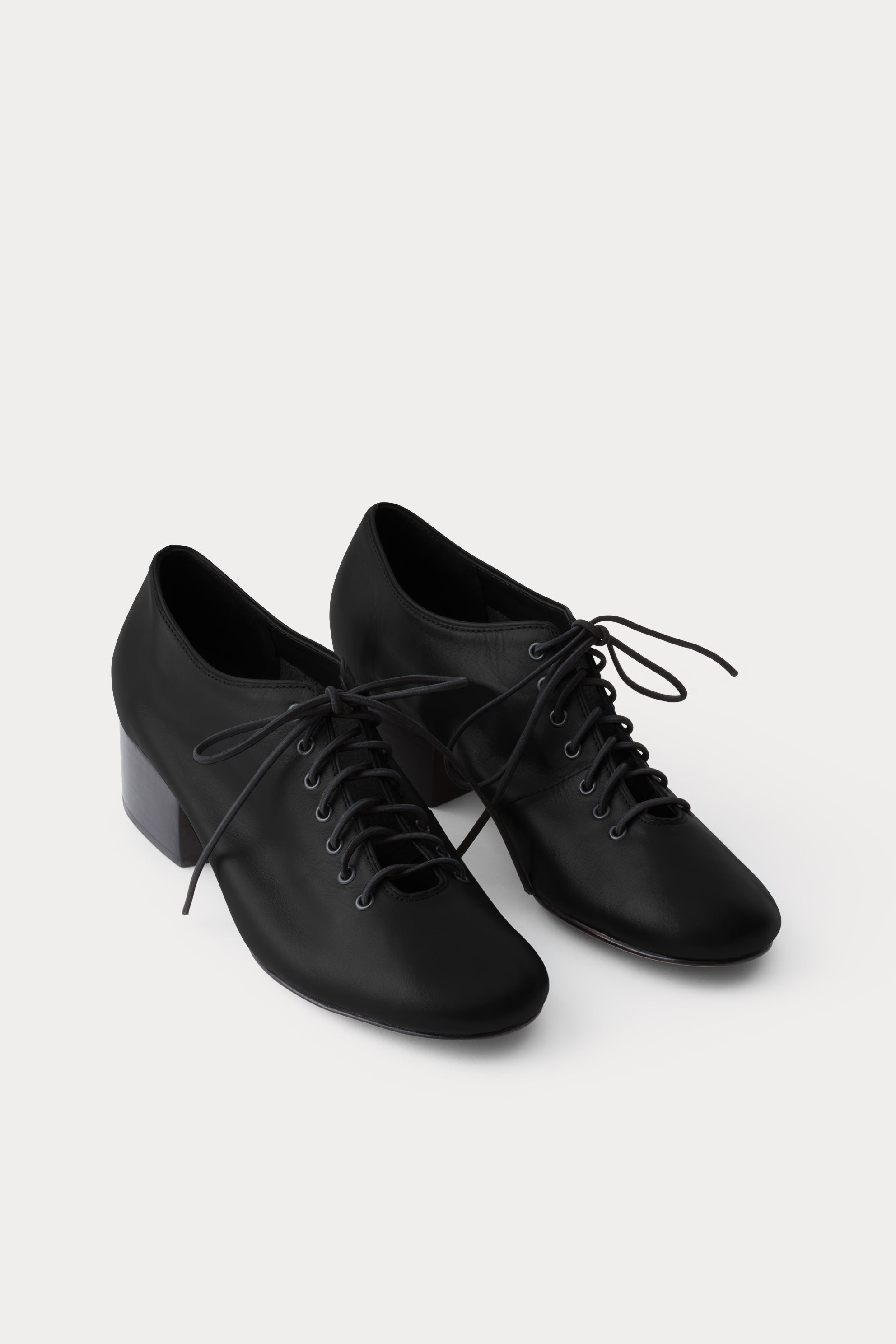 Tilla Flat
