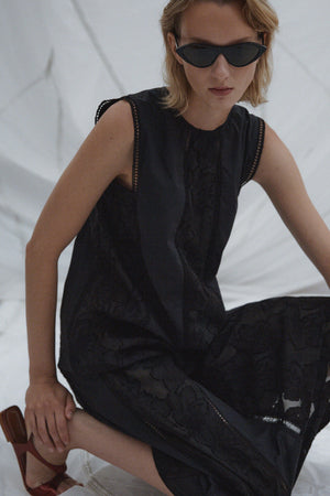 Fallen Dress Black / 14. / Jardin Fil Coupe